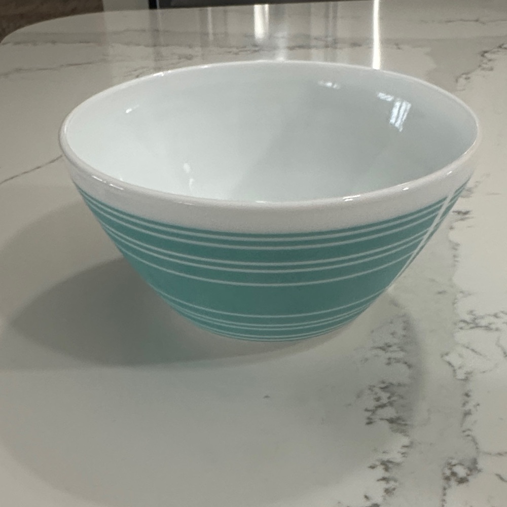 Pyrex Vintage Charm Teal and Olive Bowls - Picture 2 of 3